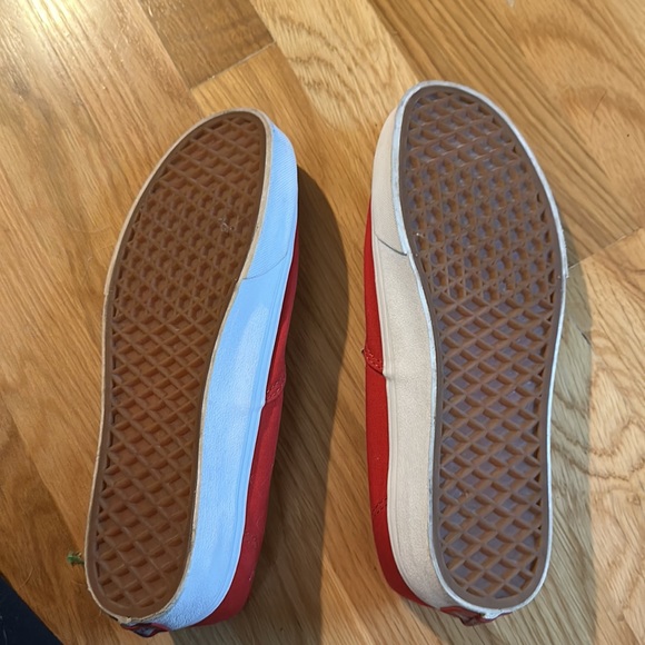 Vans authentic in red, size 8 - Picture 2 of 3